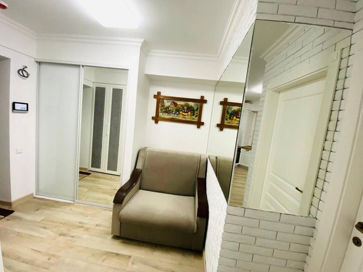 Central Eco View Apartment Chisinau Luaran gambar
