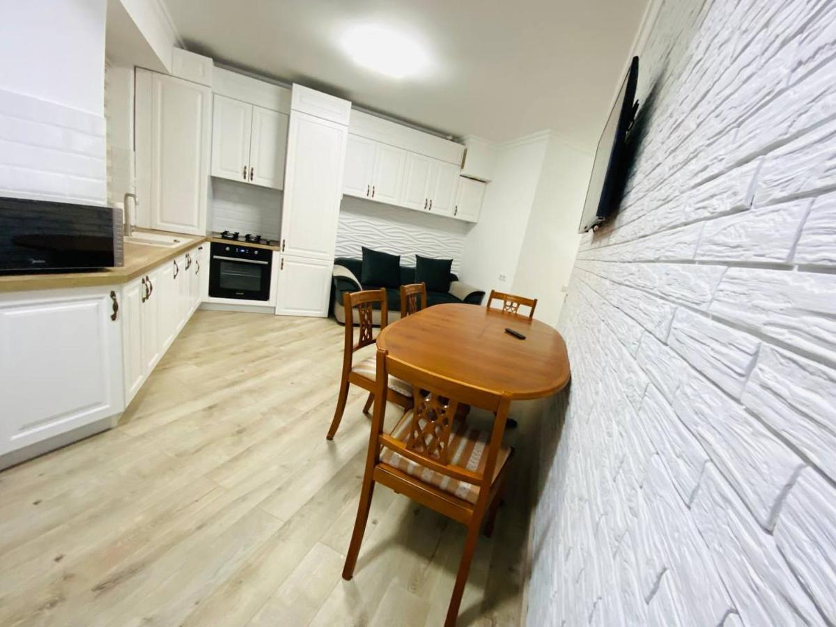 Central Eco View Apartment Chisinau Luaran gambar