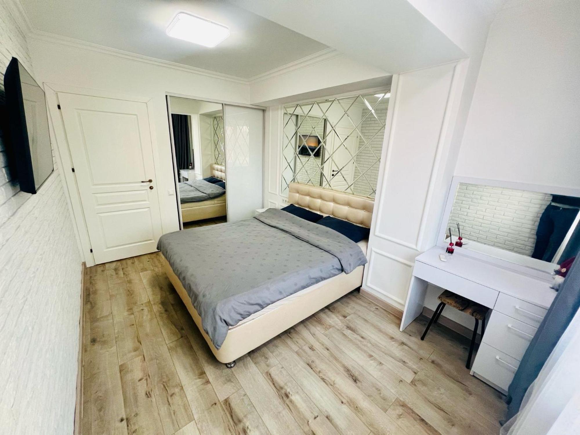 Central Eco View Apartment Chisinau Luaran gambar